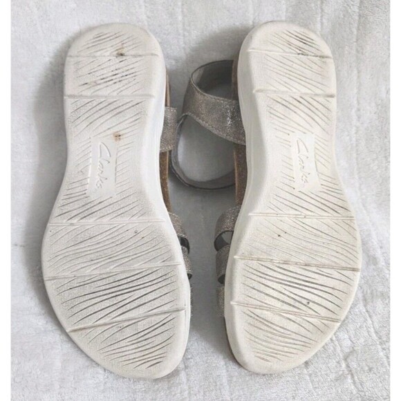 Women's Clarks April Dove Metallic Strappy Comfort sandals Summer‎ Vacation Sz7 - Picture 10 of 10